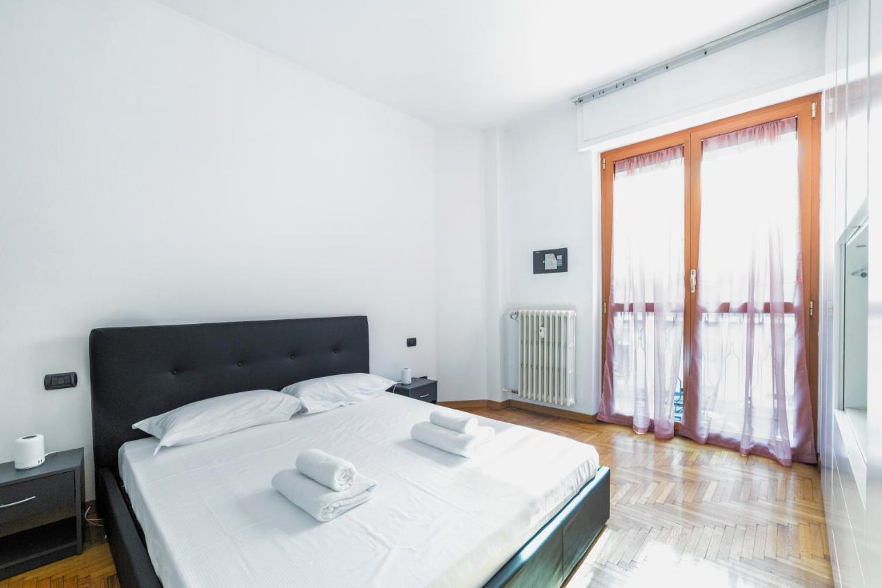 Cenisio M5 Lovely Apartment - With Balcony! ميلان المظهر الخارجي الصورة