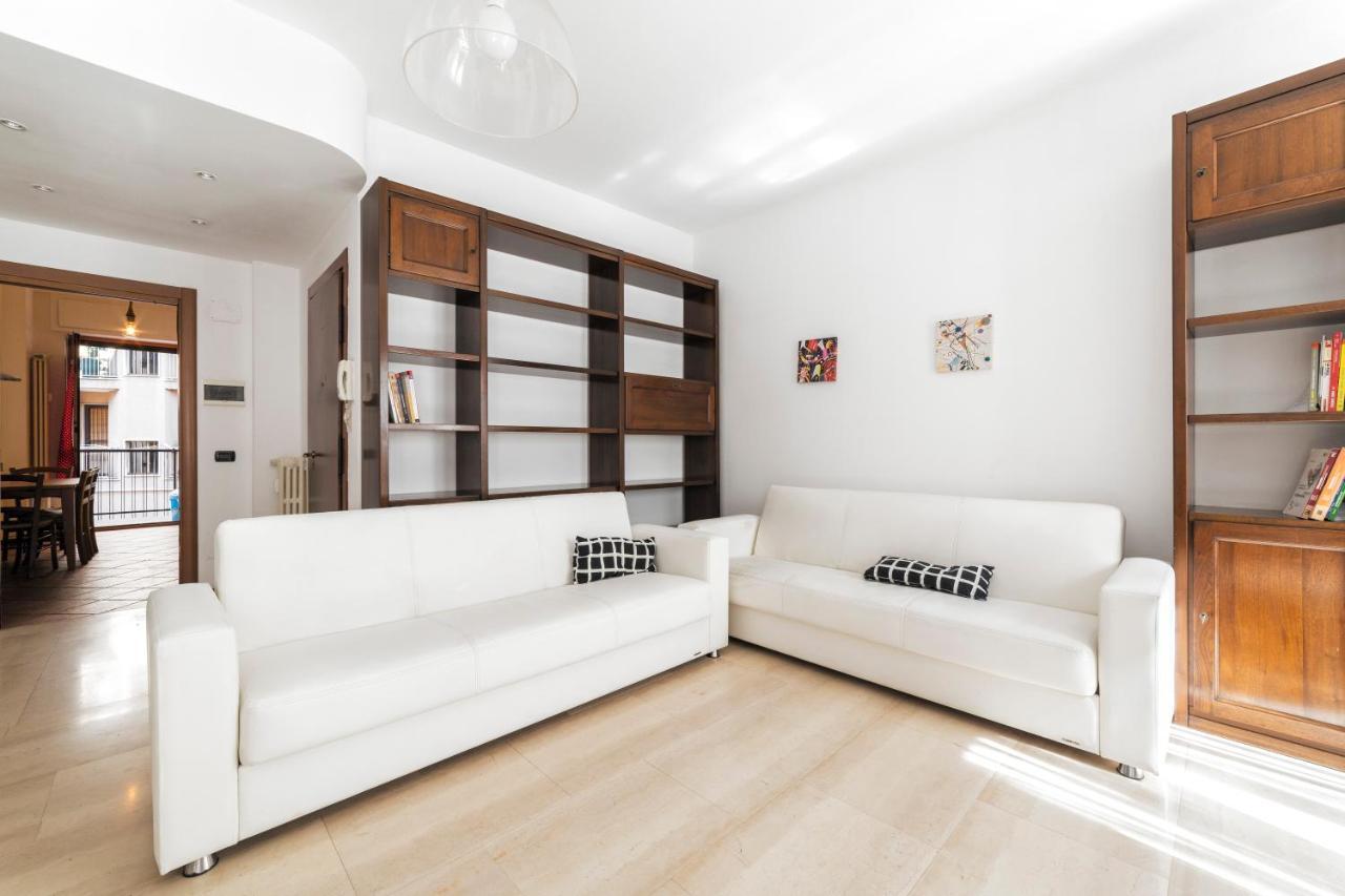 Cenisio M5 Lovely Apartment - With Balcony! ميلان المظهر الخارجي الصورة