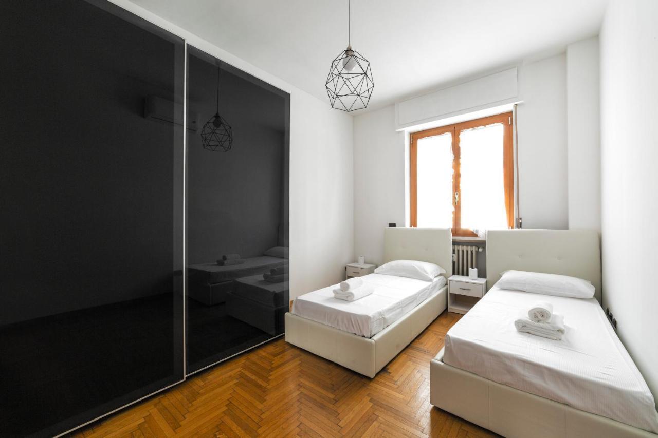 Cenisio M5 Lovely Apartment - With Balcony! ميلان المظهر الخارجي الصورة