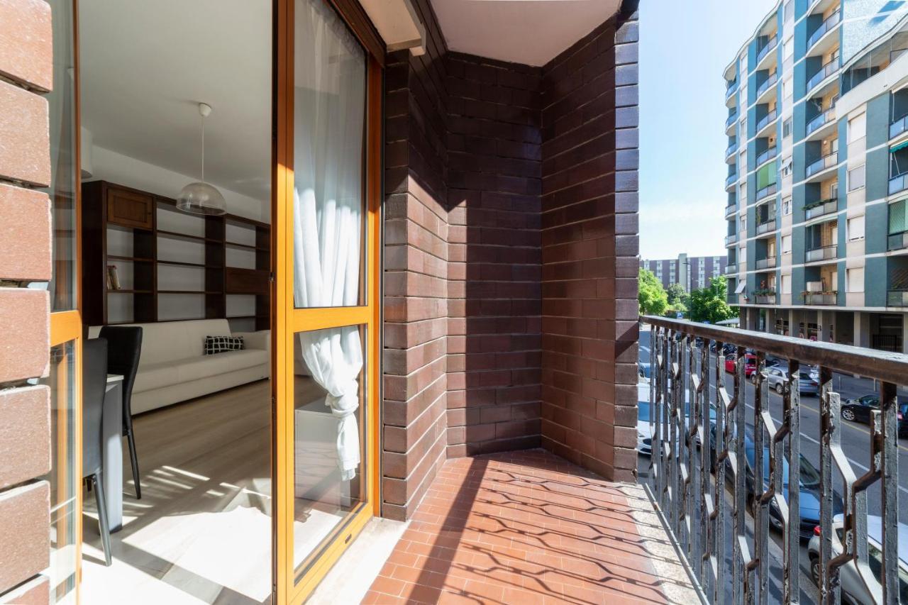 Cenisio M5 Lovely Apartment - With Balcony! ميلان المظهر الخارجي الصورة